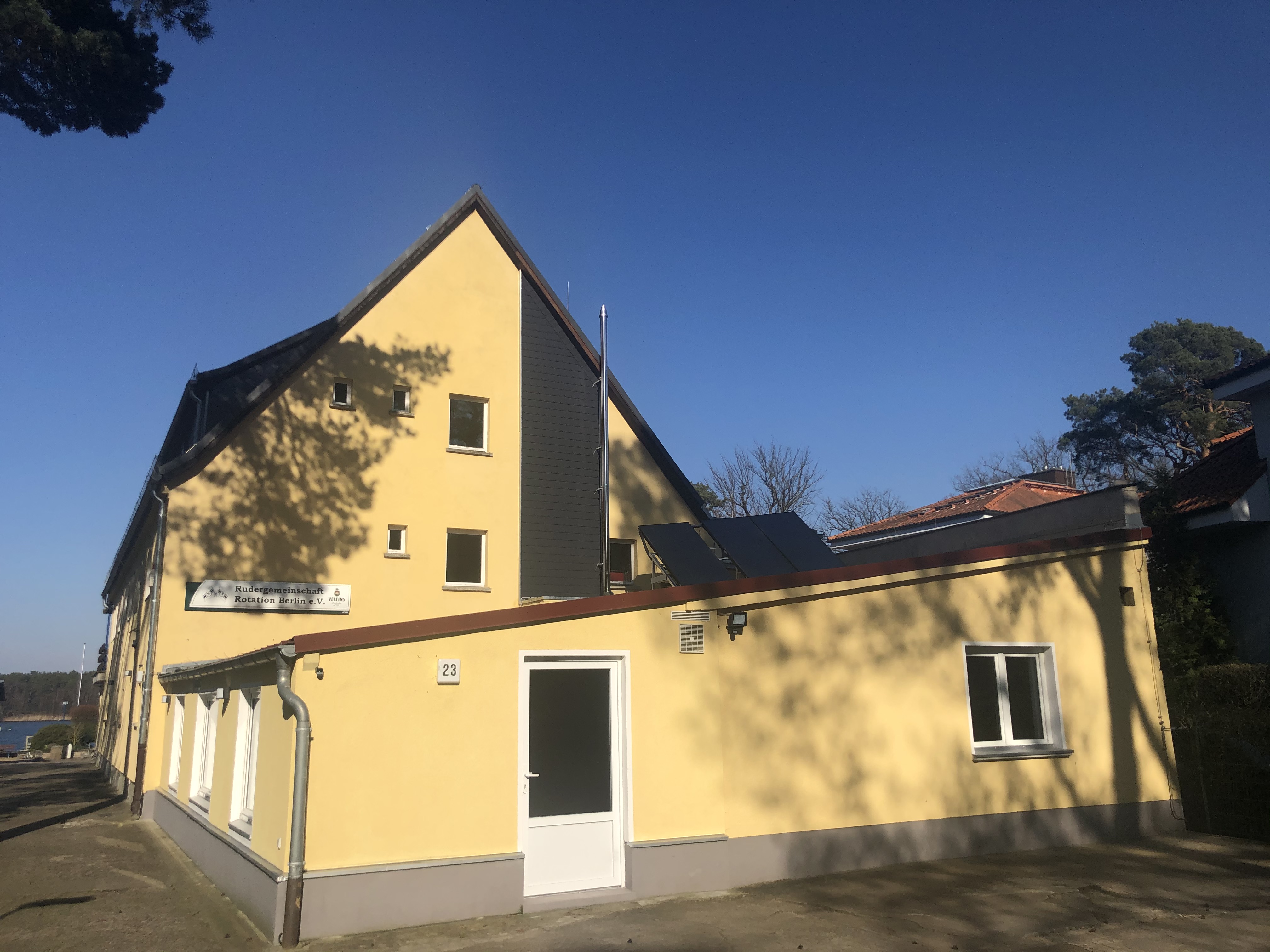 Read more about the article Ein Videobeitrag – Das einsame Bootshaus im März
