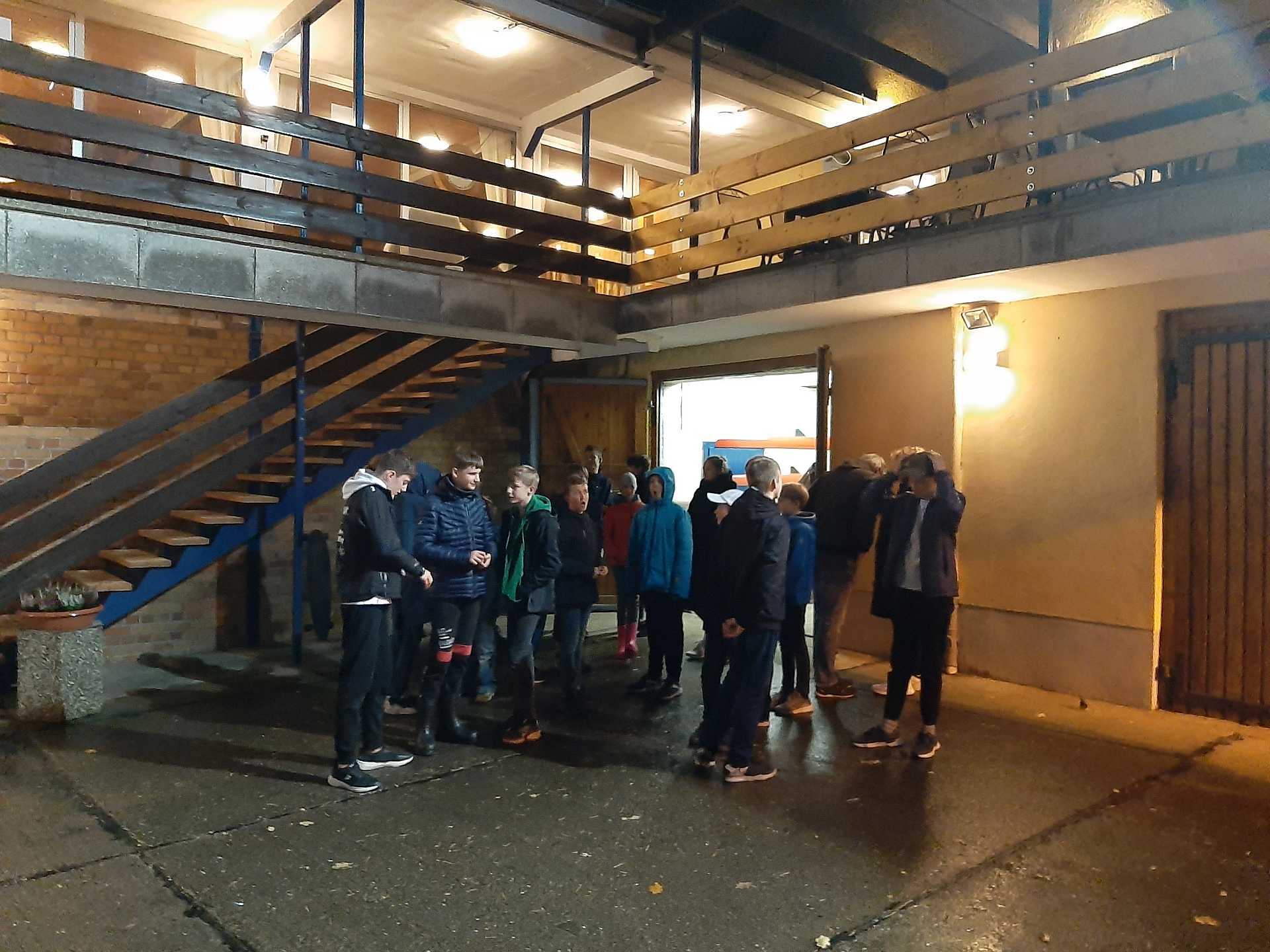 Abends auf dem Bootsplatz