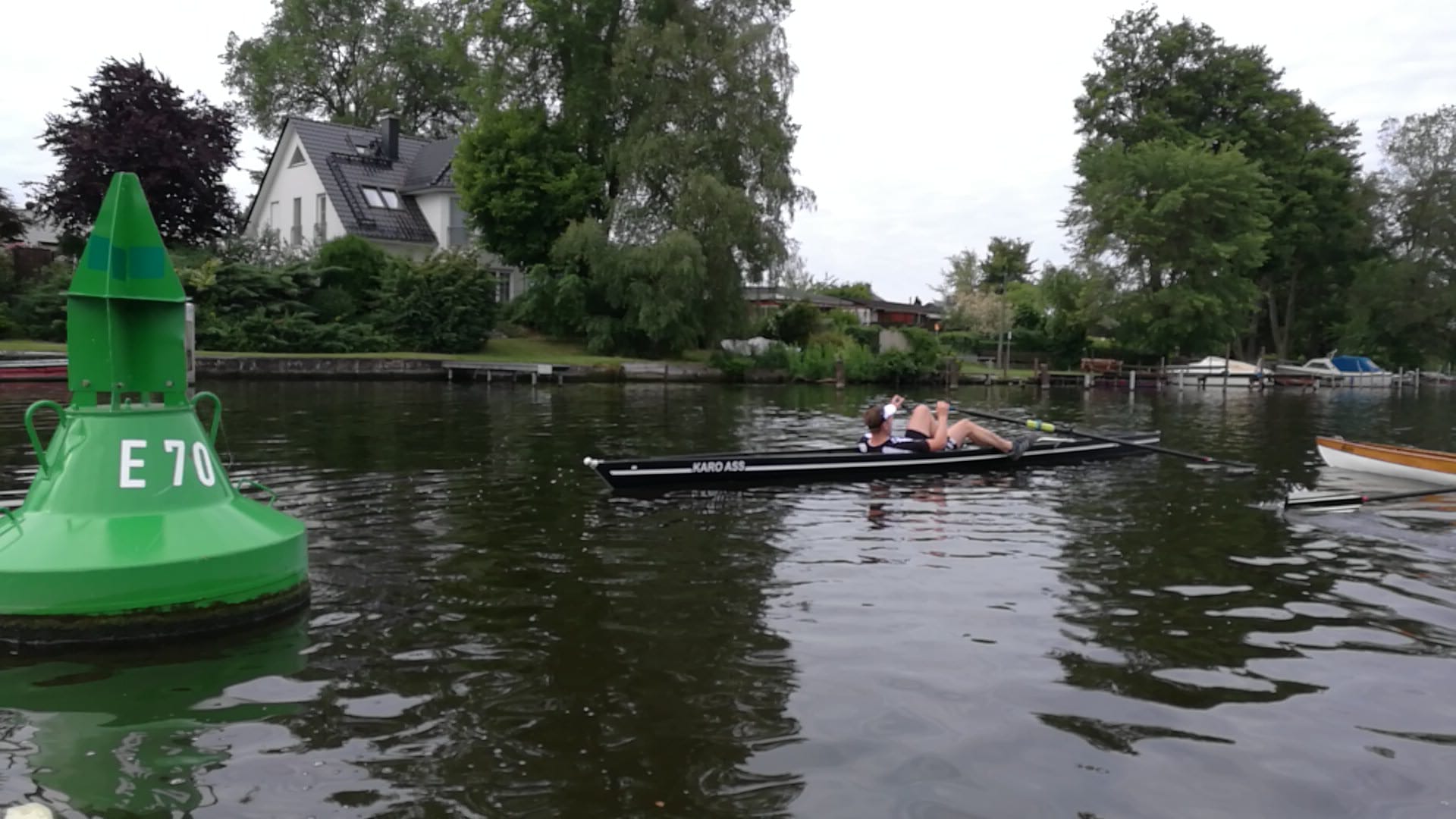 Wegen der Tonne...