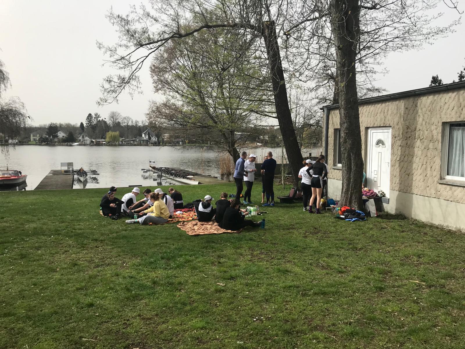 Auf der Wiese beim WSV
