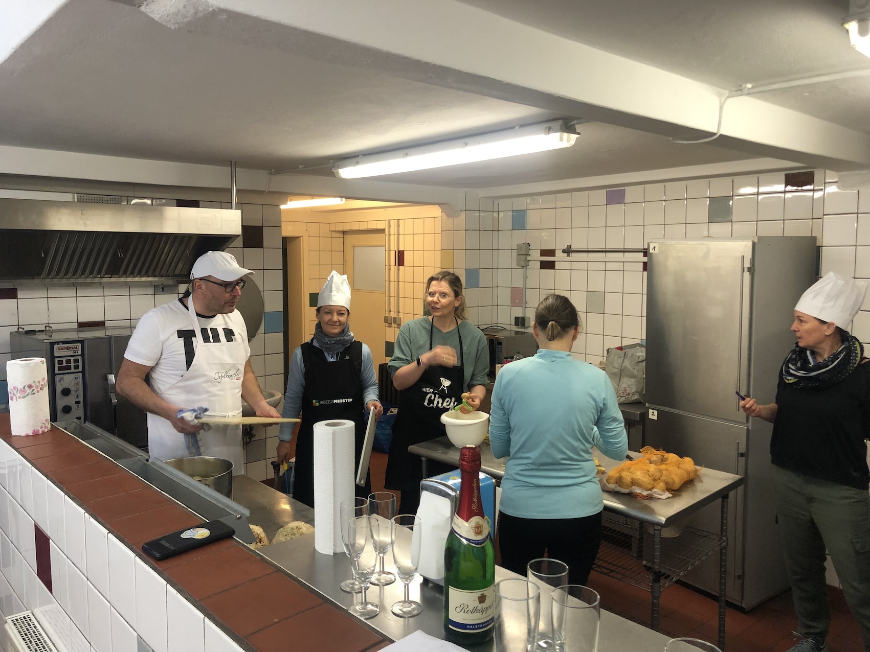 Viel Arbeit in der Küche - tolles Team!