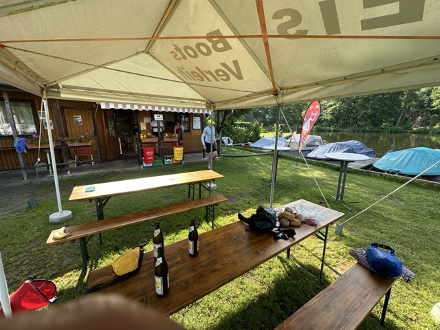 Und Pause!